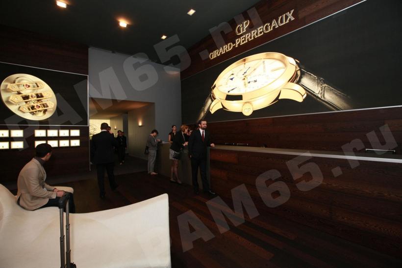 SIHH 2012: Выставочный зал часов Girard Perregaux