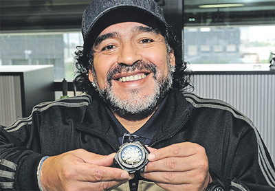 Диего Марадона посетил мануфактуру Hublot