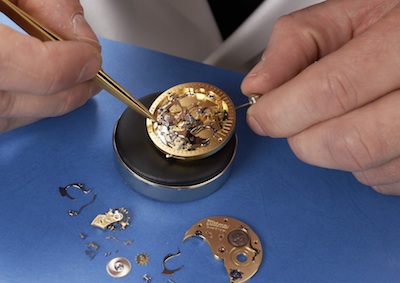 механизм часов Hommage Minute Repeater