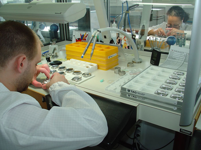 Фабрика часов TAG Heuer