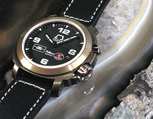 Бронзовые часы Anonimo