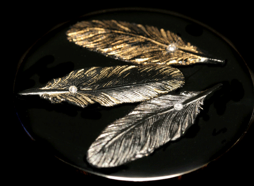 циферблат часов Three Feathers