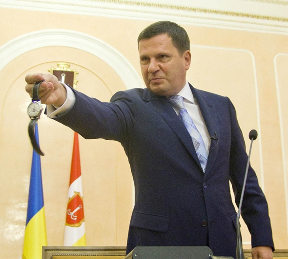 Мэр Одессы подарил журналистве свои часы Frank Muller
