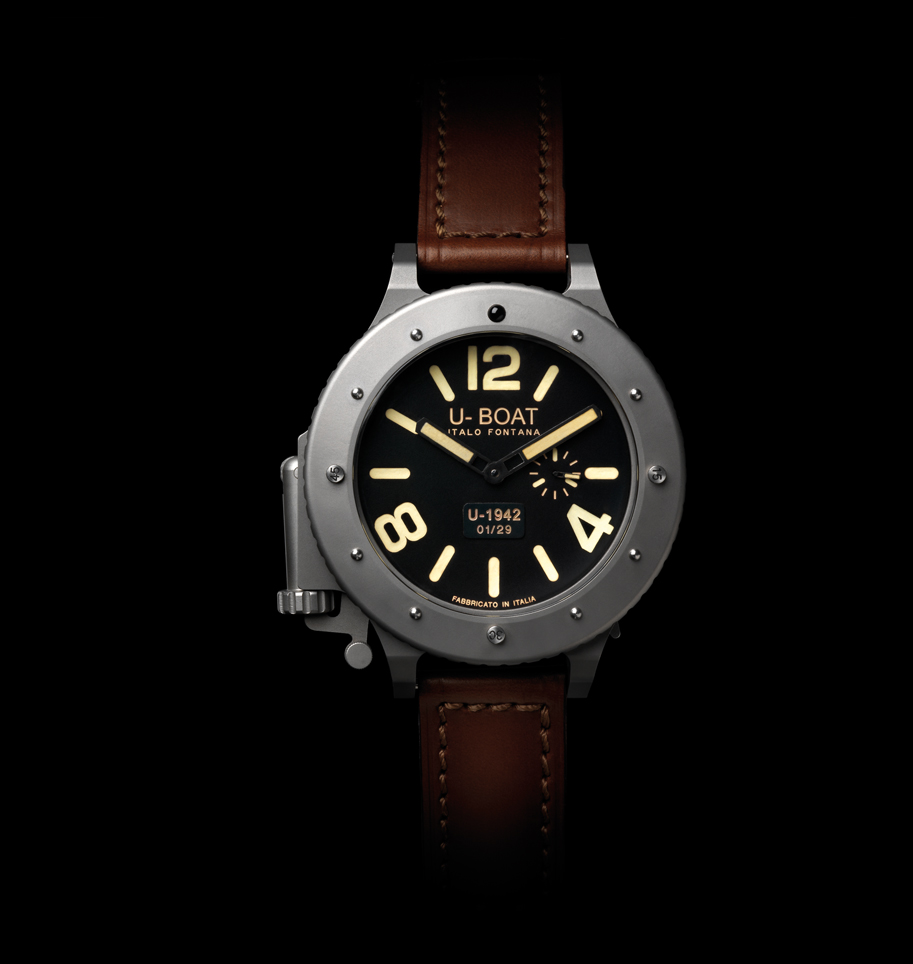 часы U-1942 (ref. 5837)