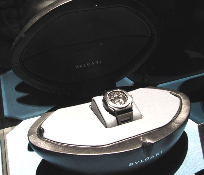 Часы Bulgari для аукциона регби