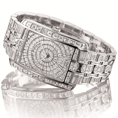Коллекцию Harry Winston Avenue пополнили часы C Large