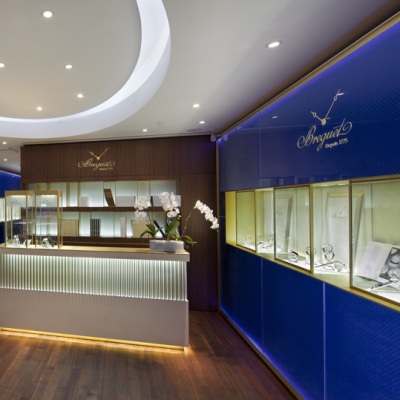 Новые часовые салоны Breguet в Поднебесной