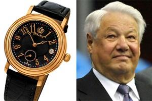 Борис Ельцин и золотые часы «Полет»