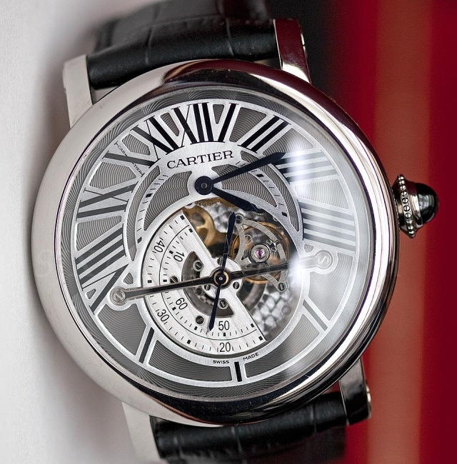 часы Rotonde de Cartier Astroregulateur