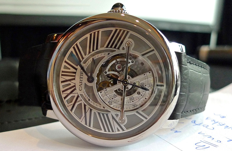 часы Rotonde de Cartier Astroregulateur