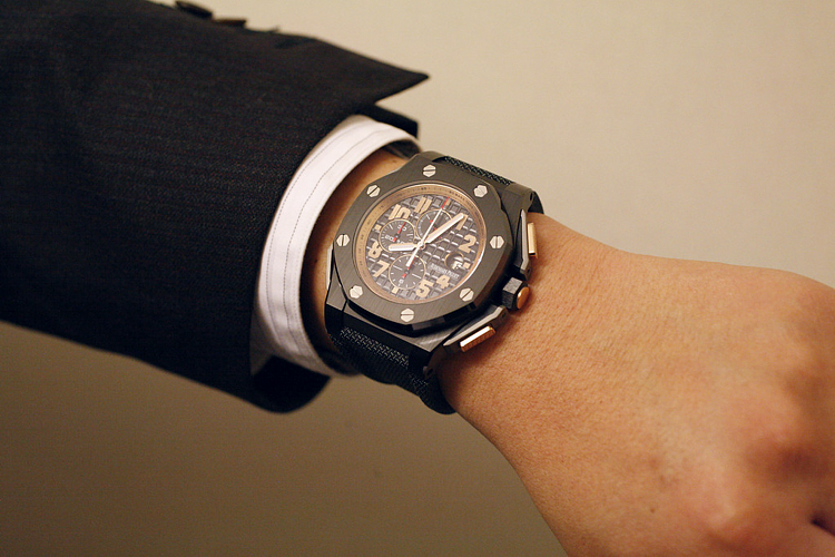 часы RO Offshore Schwarzenegger The Legacy Chronograph