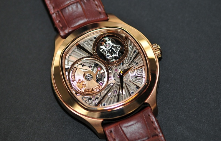 часы Piaget Emperador Coussin Tourbillon Automatic Ultra-Thin