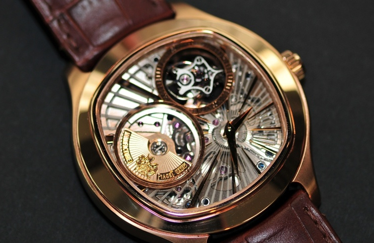 часы Piaget Emperador Coussin Tourbillon Automatic Ultra-Thin