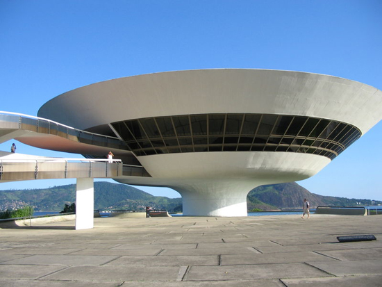 Museu_de_Arte_Contemporânea (Оскар Нимейер)