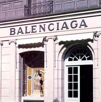 салон Balenciaga
