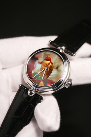 часы из серии Falcon Collection