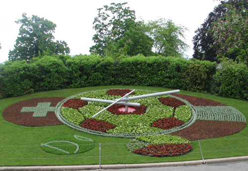 цветочные часы расположенные в Английском саду