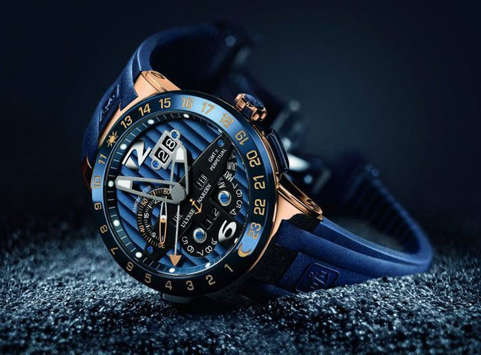 часы Blue Toro