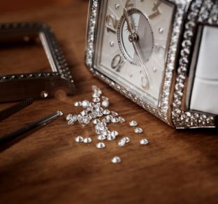 традиционная инкрустация часов Jaeger-LeCoultre