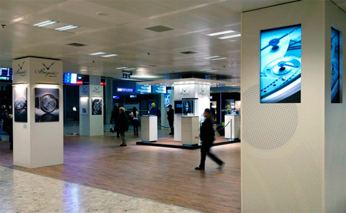 Экспозиция Breguet в женевском аэропорту