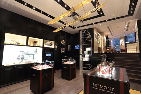 Интерьер бутика Bremont в Гонконге