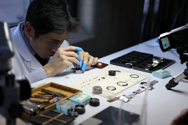 процесс сборки часов Seiko процесс сборки часов Seiko