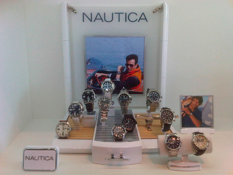 часы Nautica