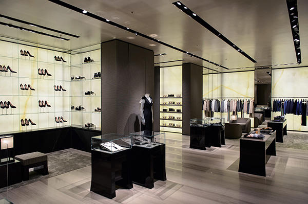 Монобутик Giorgio Armani в Санкт-Петербурге Монобутик Giorgio Armani в Санкт-Петербурге