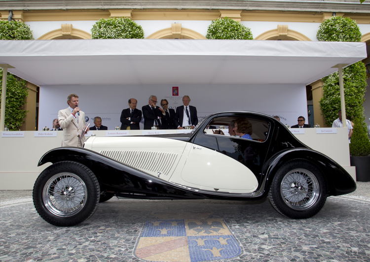 Покоривший сердца жюри и зрителей автомобиль-купе Альфа Ромео 6C 1750 GS 6-ой Серии 1933 года (Фото: BMW Group).