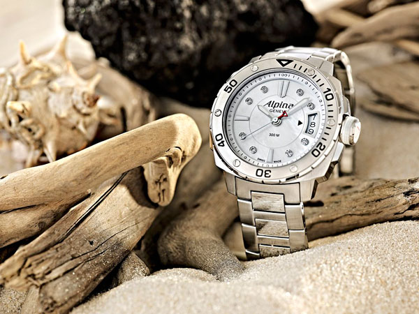 часы Alpina Diver Midsize