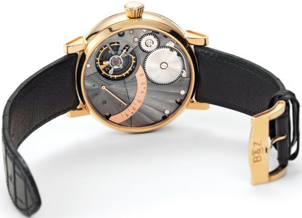 задняя сторона часов One Perpetual Calendar задняя сторона часов One Perpetual Calendar