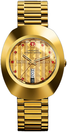 Rado DiaStar (Ref. R12 413 30 3) — «часы-подлодка». Незаменимы в разгар сезона отпусков. Rado DiaStar (Ref. R12 413 30 3) — «часы-подлодка». Незаменимы в разгар сезона отпусков.
