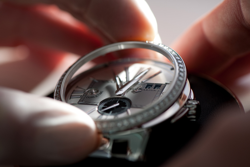Процесс сборки часов Ulysse Nardin