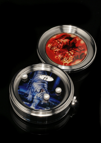 часы Pill Box Watch