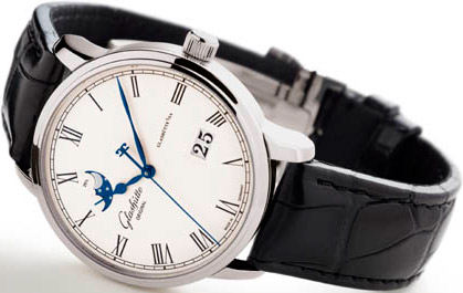часы Senator Panorama Date Moonphase от Glashütte Original