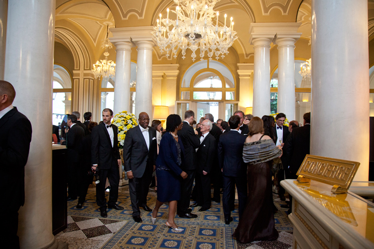 A. Lange & Söhne вручили уникальные часы  LANGE 1 TIME ZONE победителю выставки Concorso d’Eleganza Villa d’Este
