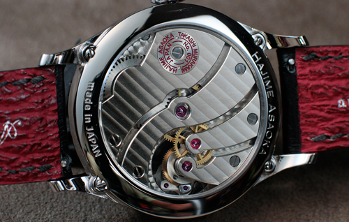 задняя сторона часов Tourbillon задняя сторона часов Tourbillon