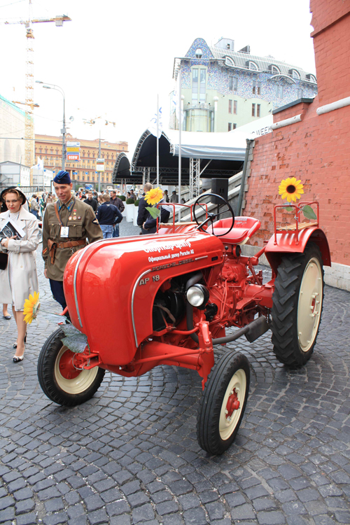 L.U.C CHOPARD CLASSIC WEEKEND RALLY 2012: десятое юбилейное ралли классических автомобилей в Москве