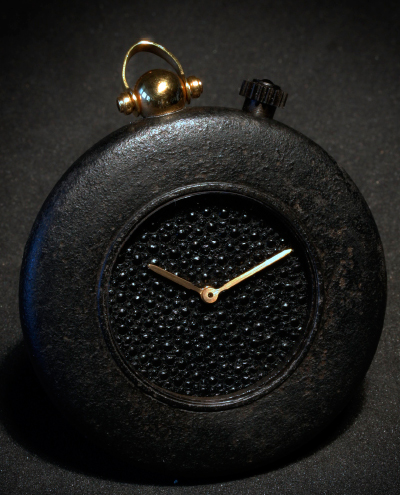 железные карманные часы Tetsu от Angular Momentum
