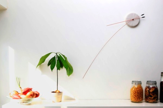 Настенные часы Lithe Clock с длинными стрелками Настенные часы Lithe Clock с длинными стрелками