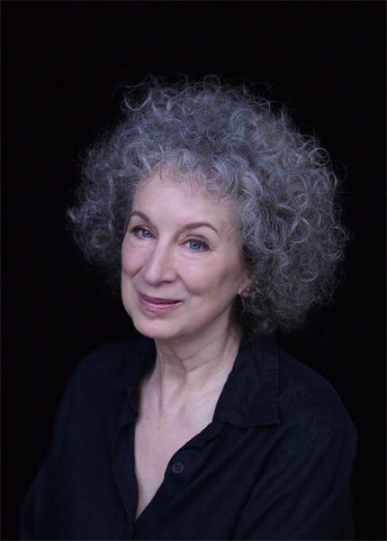 новеллист, поэтесса, эссеист и литературный критик Маргарет Этвуд (Margaret Atwood) из Канады