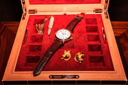 Часы от MaximiliaN London и Lang & Heyne в коробке от Elie Bleu Часы от MaximiliaN London и Lang & Heyne в коробке от Elie Bleu