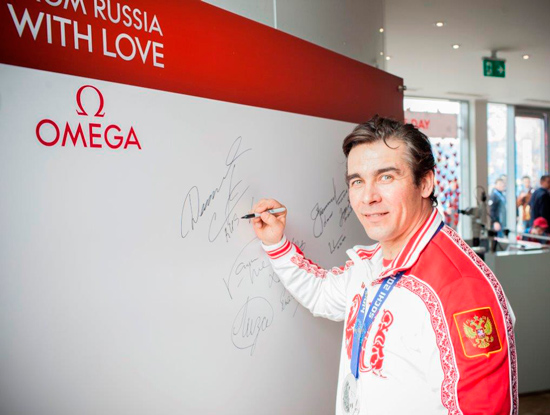 Альберт Демченко в павильоне OMEGA