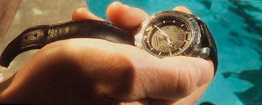 часы Omega Speedmaster X-33 в фильме "Особое мнение" ("Minority report") часы Omega Speedmaster X-33 в фильме "Особое мнение" ("Minority report")
