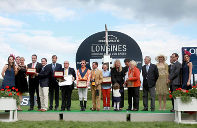 церемония награждения Longines Grosser Preis von Baden