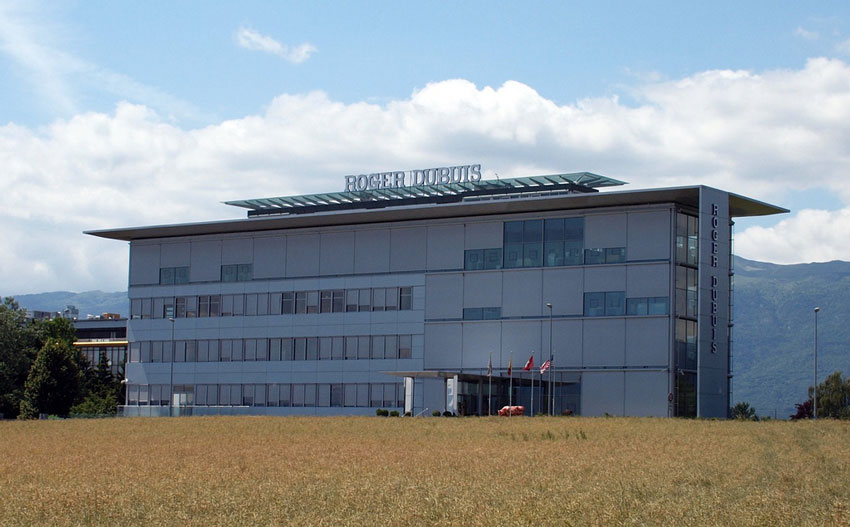 фабрика Roger Dubuis