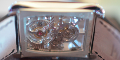 задняя сторона часов Piaget Emperador Skeleton Tourbillon