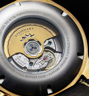 задняя сторона часов Steinhart Triton 30ATM Anniversary Edition