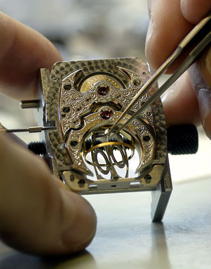 Процесс сборки часов Franck Muller