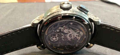 задняя сторона часов Audemars Piguet Millenary Carbon One